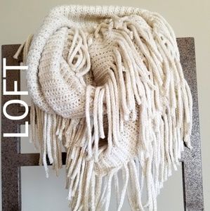 🎖HOST PICK 🎉LOFT Infinity Scarf
